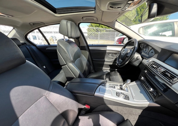 BMW Seria 5 cena 39900 przebieg: 320000, rok produkcji 2010 z Kuźnia Raciborska małe 67
